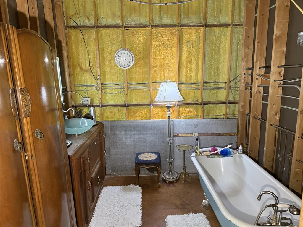 2139 Keefer Road Property Photo 24
