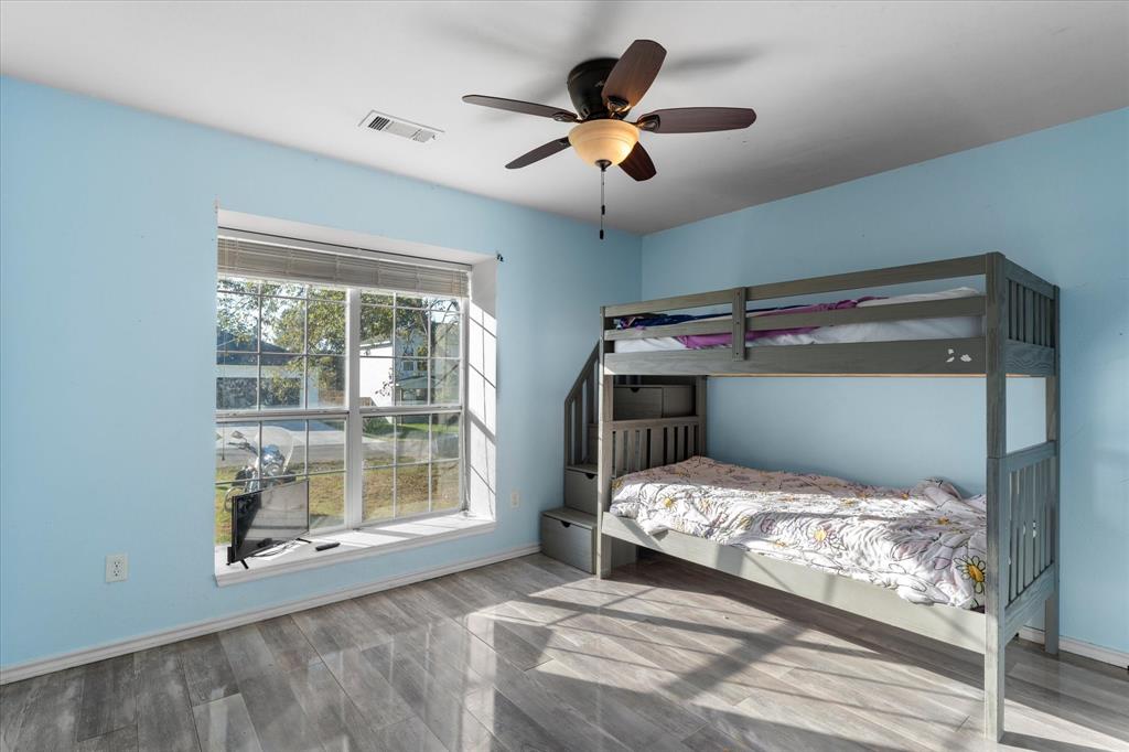 316 Coral Reef Street Property Photo 15