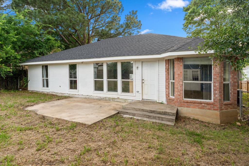 316 Coral Reef Street Property Photo 27