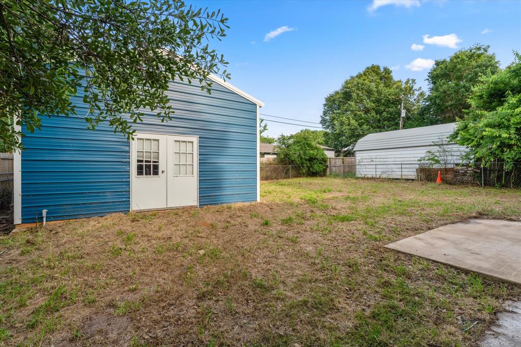 316 Coral Reef Street Property Photo 34