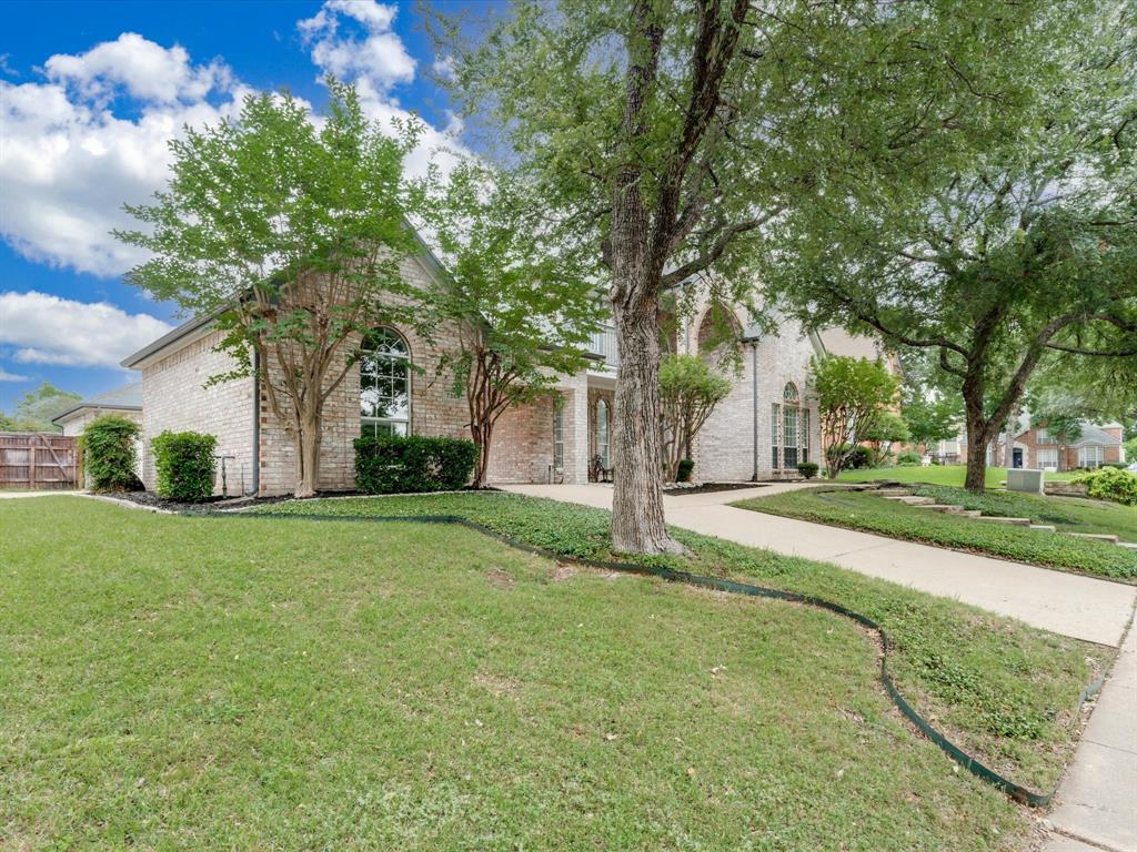 736 Sunkist Lane Property Photo 4
