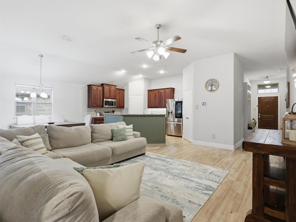 358 Highmeadow Drive Property Photo 4