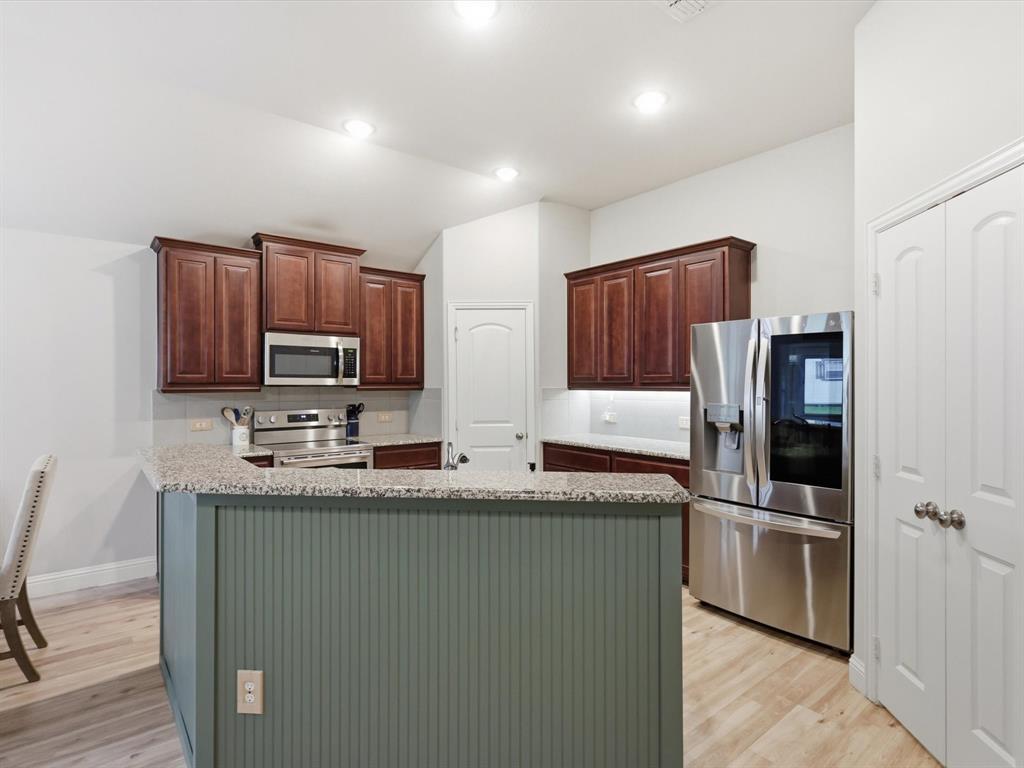 358 Highmeadow Drive Property Photo 6