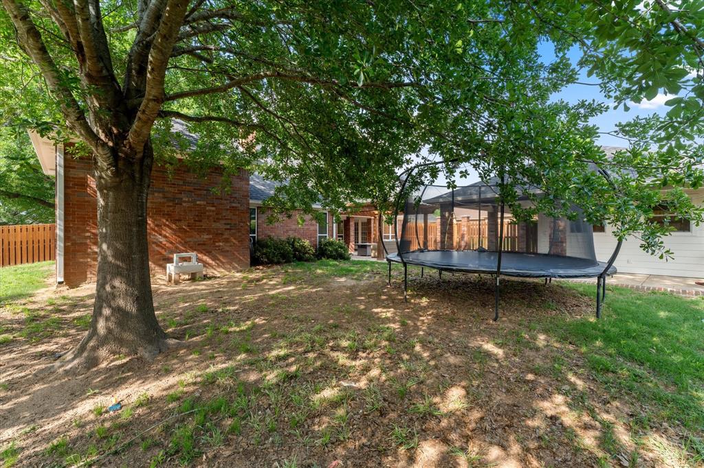 216 Turnberry Property Photo 10