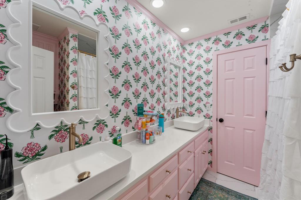 216 Turnberry Property Photo 27