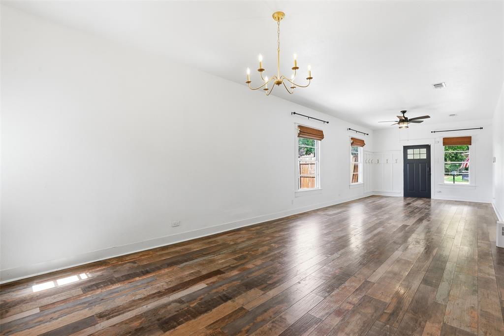 206 S Pendell Avenue Property Photo 8