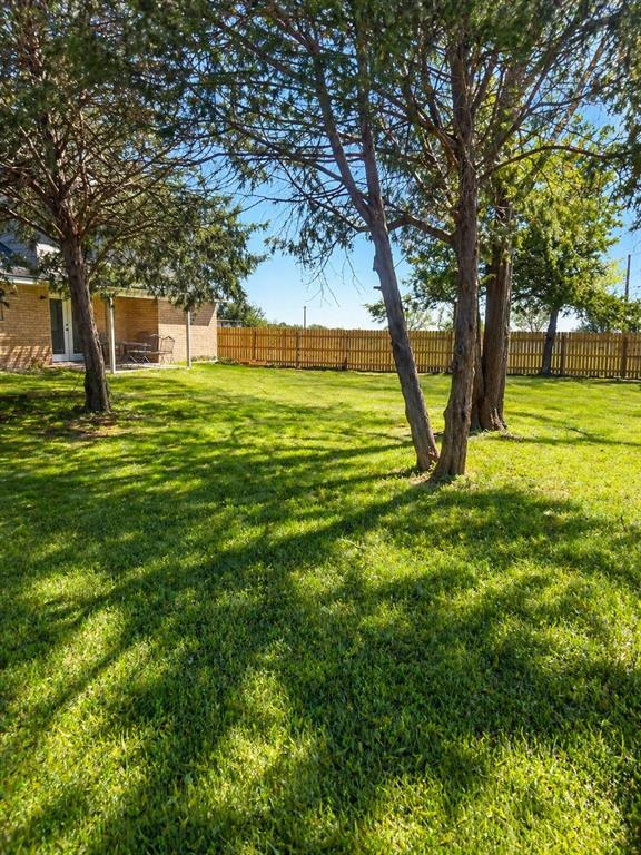 104 Cedar Creek Drive Property Photo 9