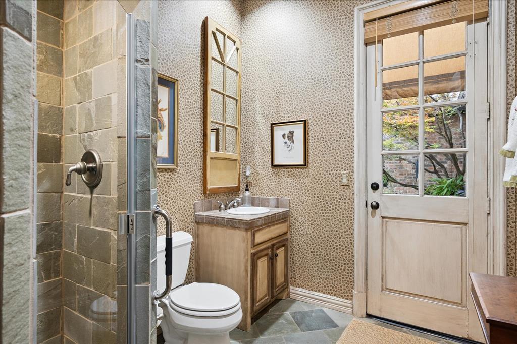 5332 Longvue Drive Property Photo 31