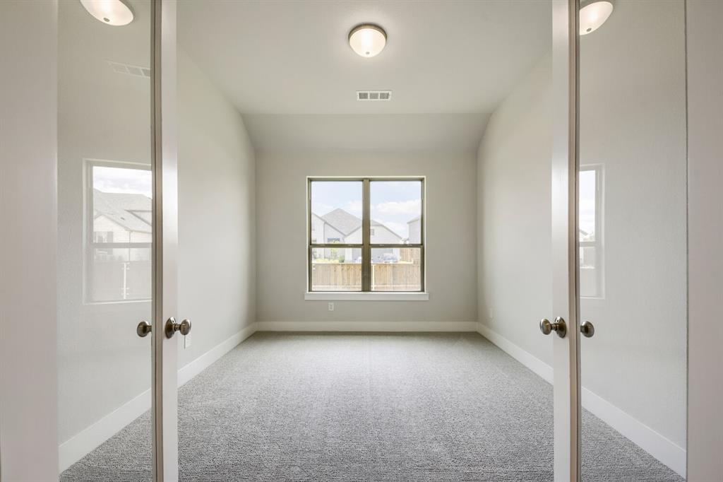 173 Buffalo Boulevard Property Photo 3