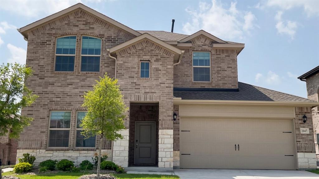 2047 Liberty Crossing Avenue Property Photo 1