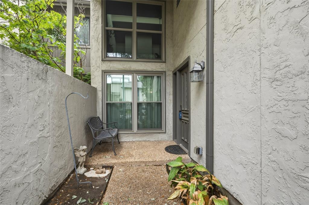 9319 Chimney Corner Lane Property Photo 2