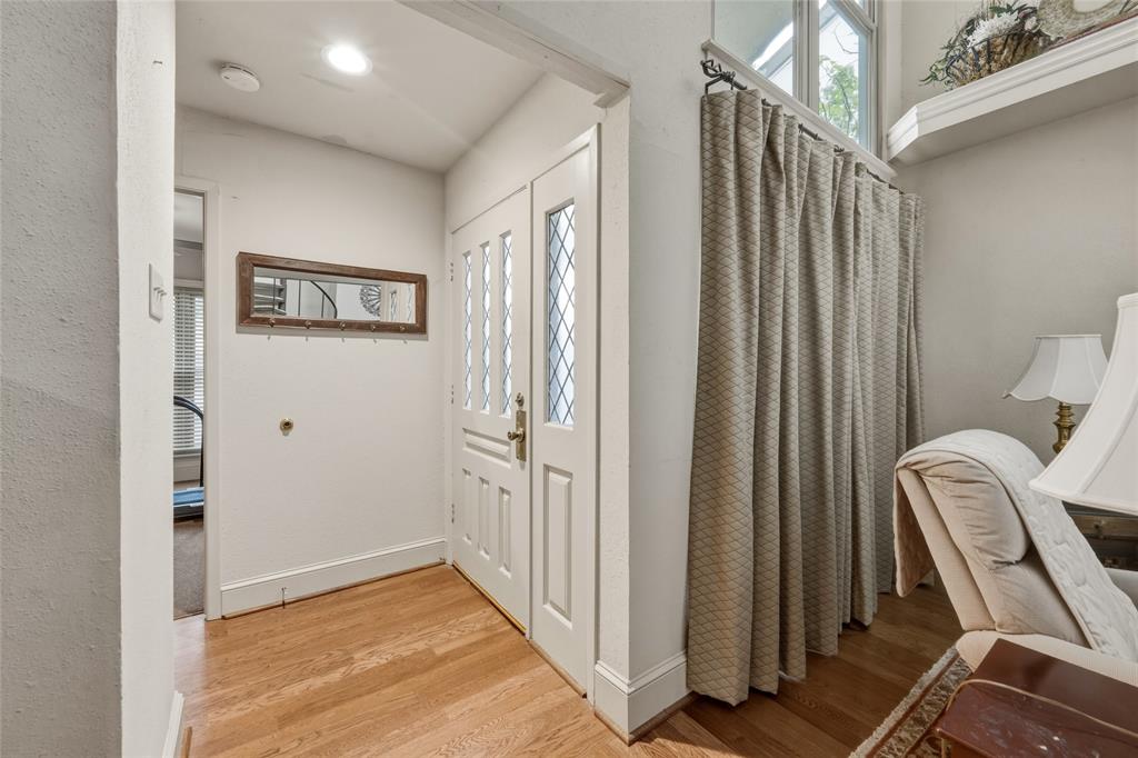 9319 Chimney Corner Lane Property Photo 10