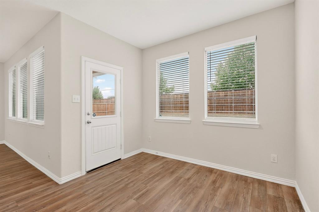 3321 Riverside Drive Property Photo 15