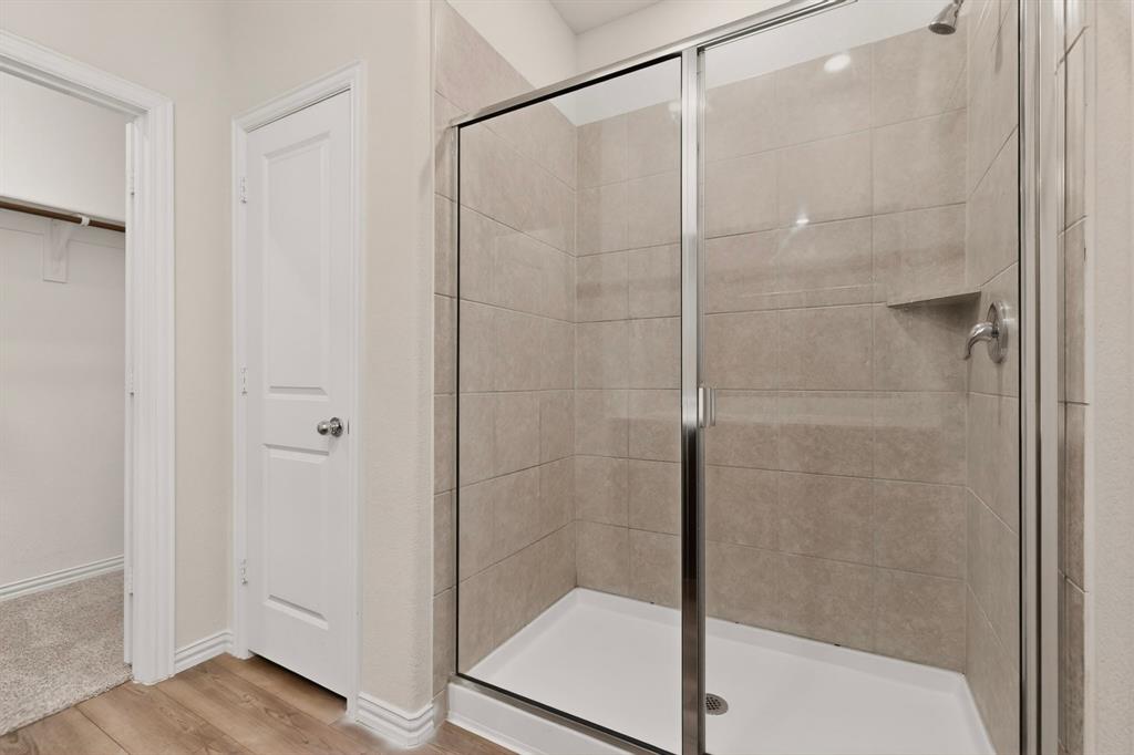 3321 Riverside Drive Property Photo 25