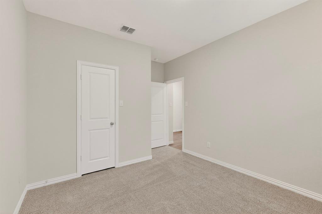 3321 Riverside Drive Property Photo 28