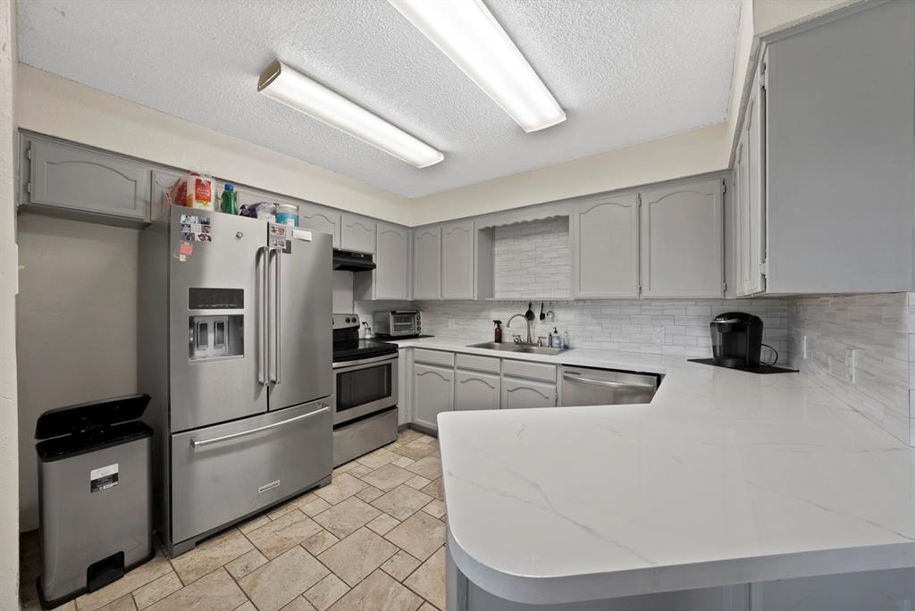 6132 Fm 2415 Property Photo 6