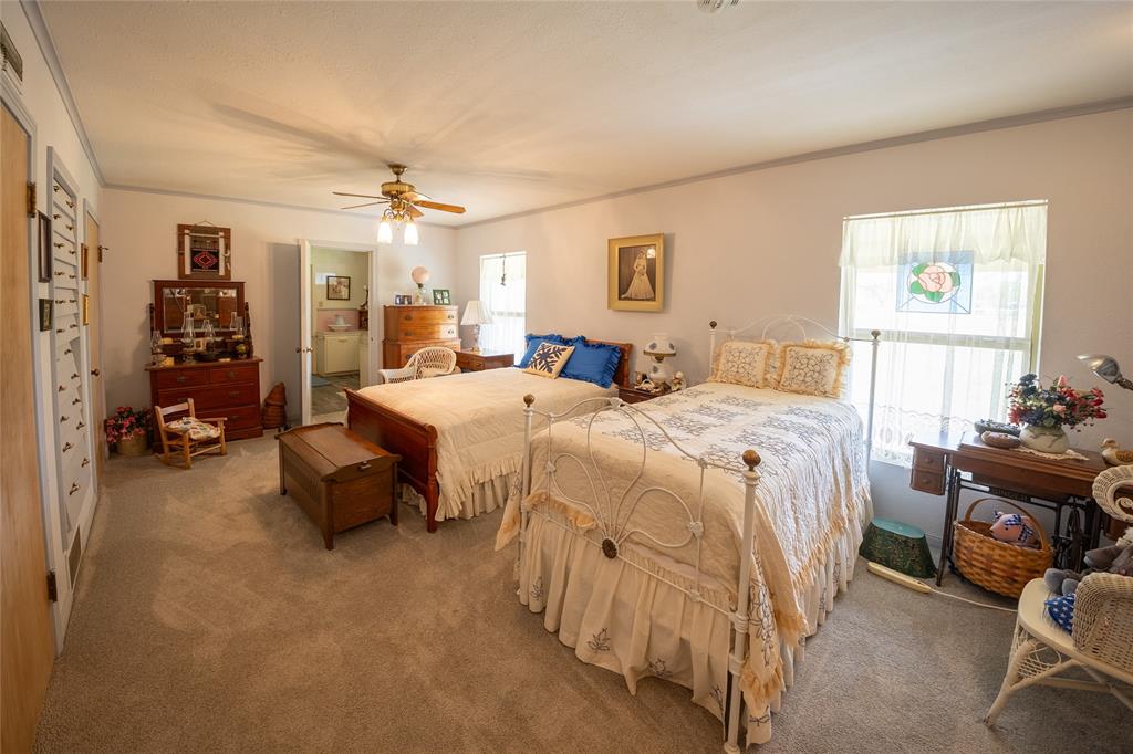 502 N Brown Street Property Photo 3