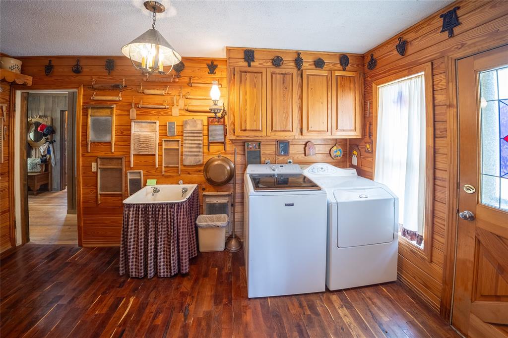 502 N Brown Street Property Photo 19