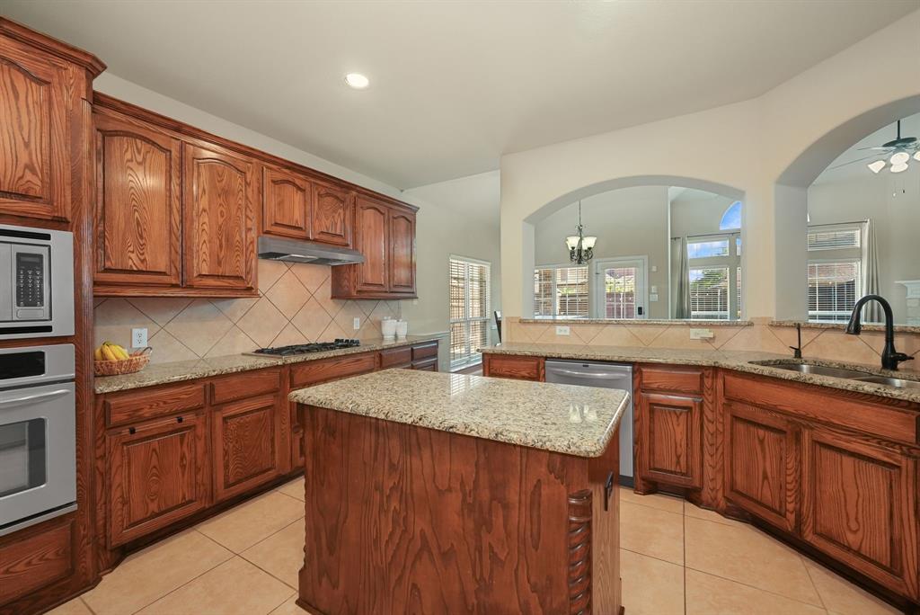 12533 Tyler Drive Property Photo 4