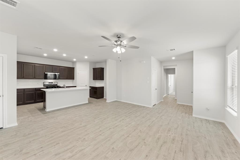 2521 Mcnally Drive Property Photo 16
