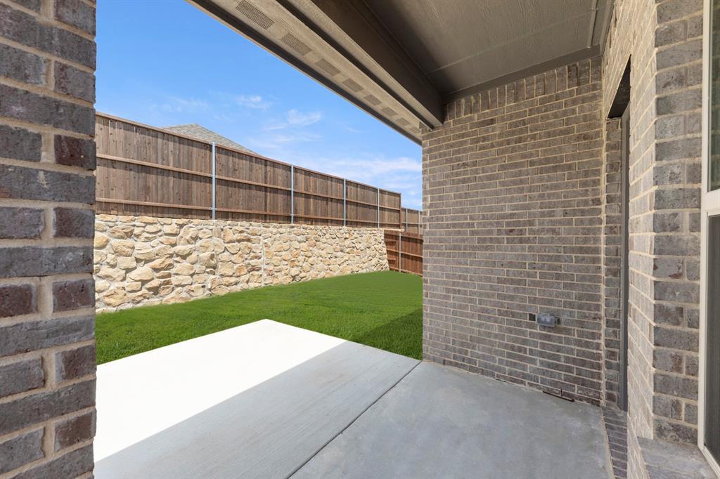 2521 Mcnally Drive Property Photo 25