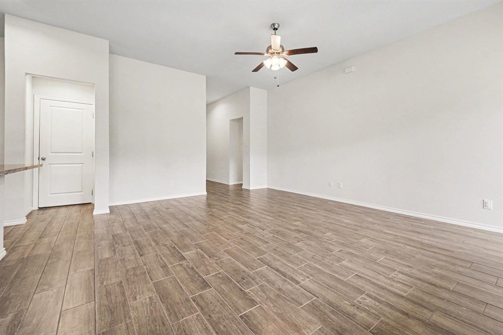 5652 Huffines Boulevard Property Photo 7