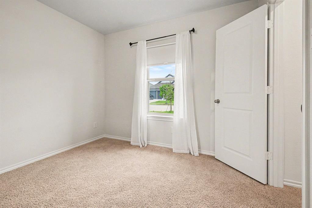 5652 Huffines Boulevard Property Photo 19