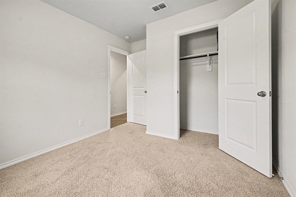 5652 Huffines Boulevard Property Photo 22