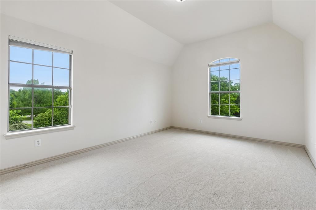 631 Lakeridge Drive Property Photo 28