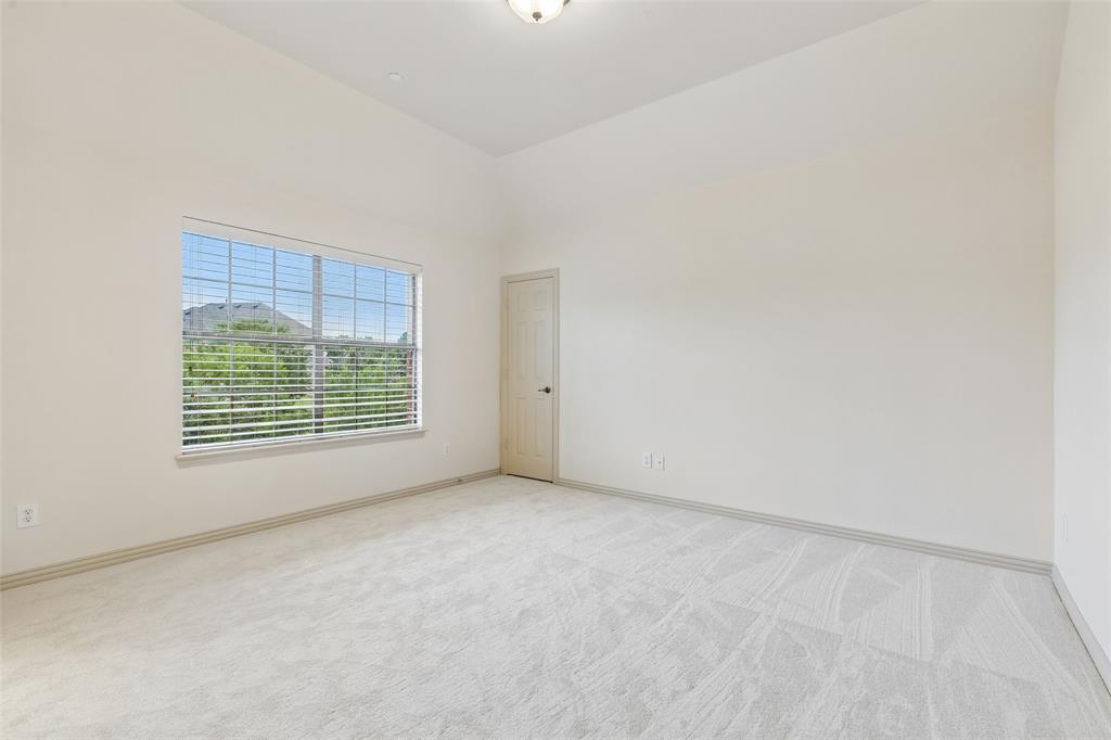 631 Lakeridge Drive Property Photo 30