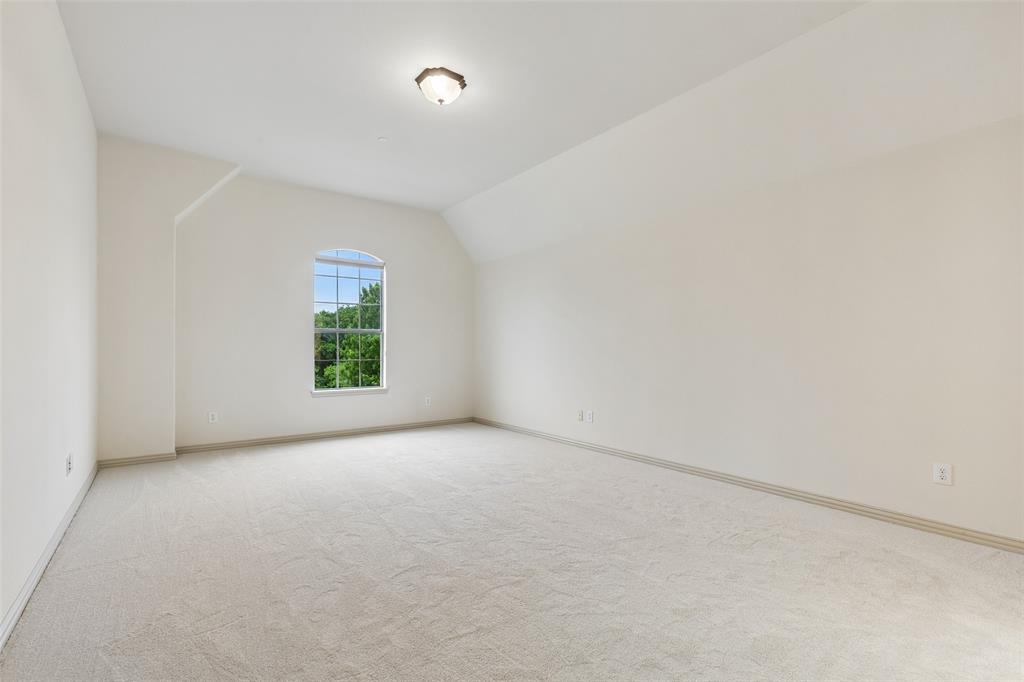 631 Lakeridge Drive Property Photo 33