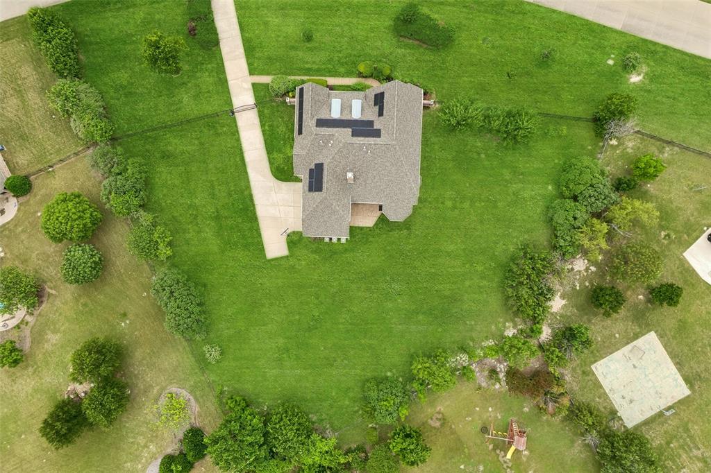 631 Lakeridge Drive Property Photo 35
