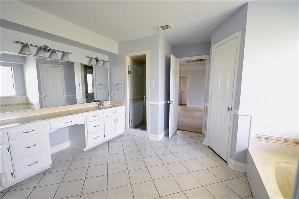 16 Lee Circle Property Photo 8