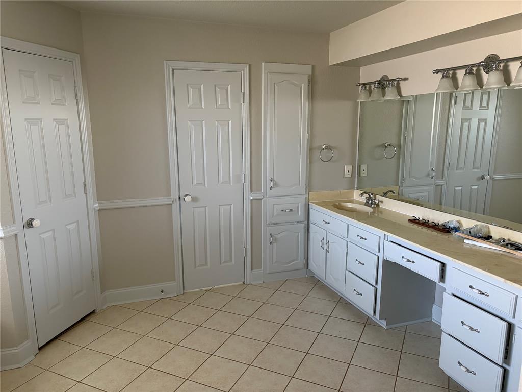 16 Lee Circle Property Photo 9