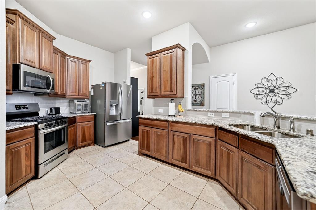 1748 Amalfi Drive Property Photo 8