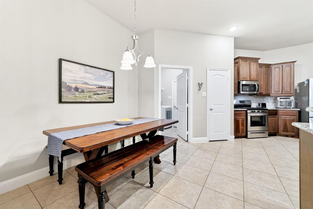 1748 Amalfi Drive Property Photo 13