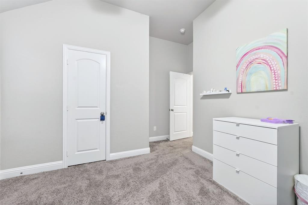 1748 Amalfi Drive Property Photo 23