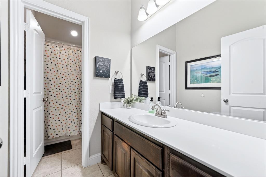 1748 Amalfi Drive Property Photo 24