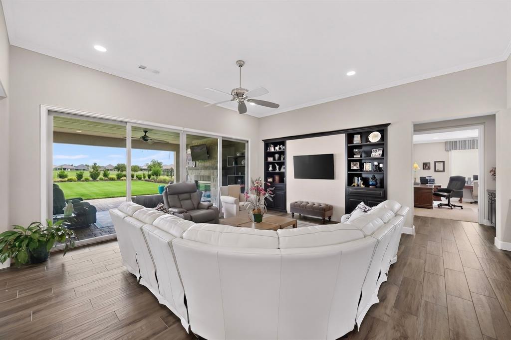 12213 Grosbeak Drive Property Photo 14