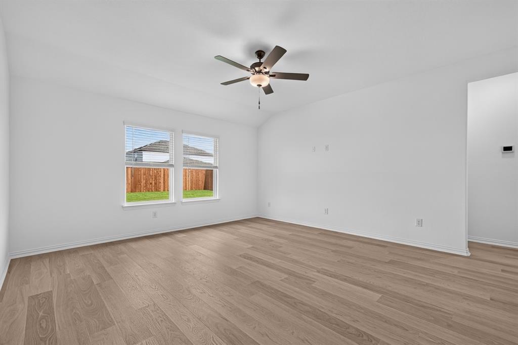 2551 Pine Island Court Property Photo 3