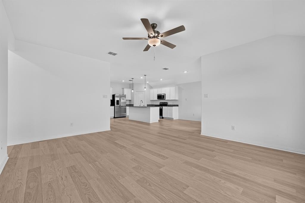 2551 Pine Island Court Property Photo 11