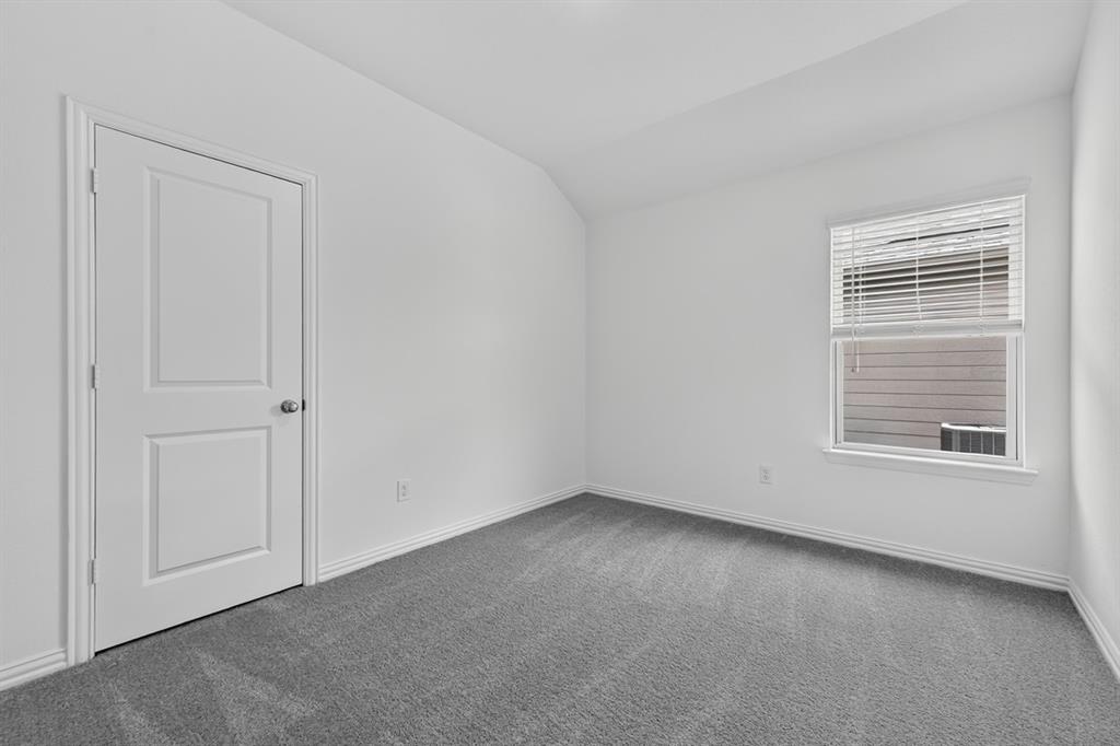 2551 Pine Island Court Property Photo 24