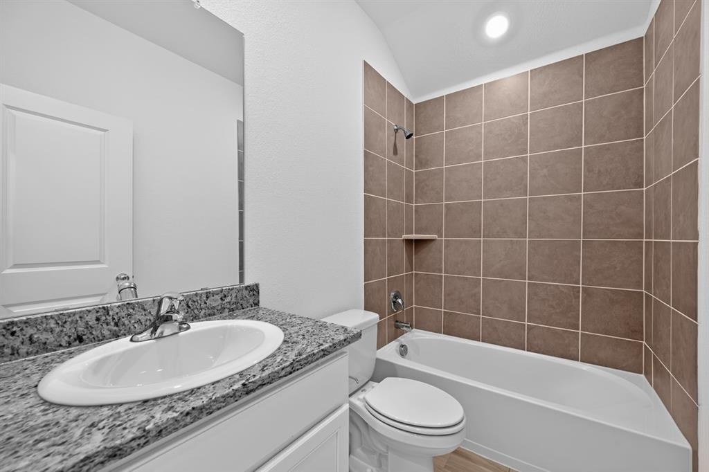 2551 Pine Island Court Property Photo 26