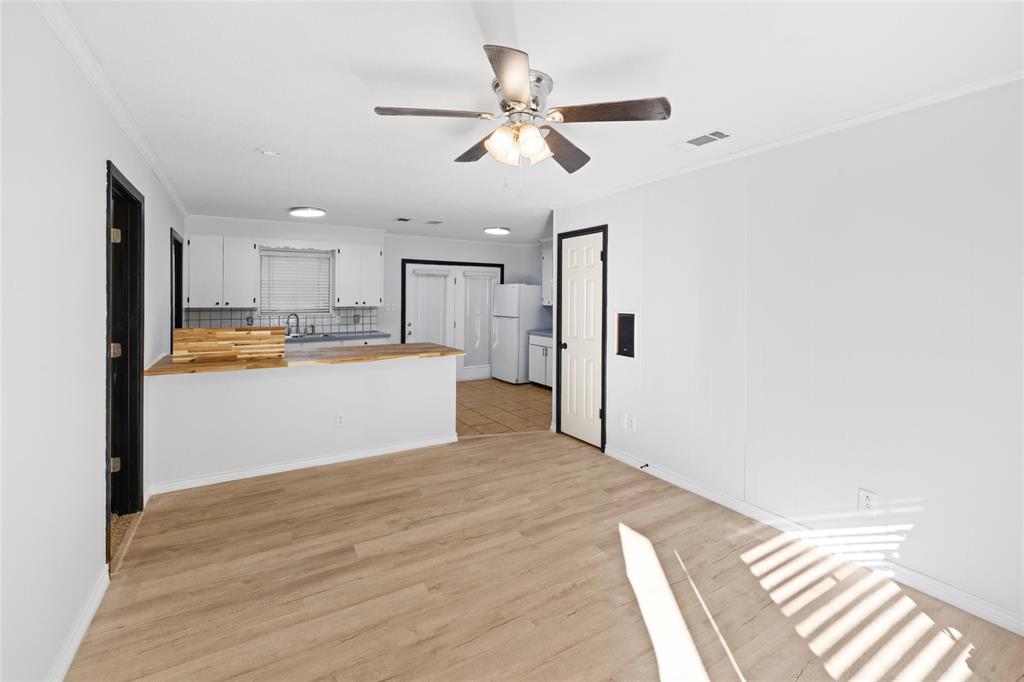 417 Carroll Avenue Property Photo 4