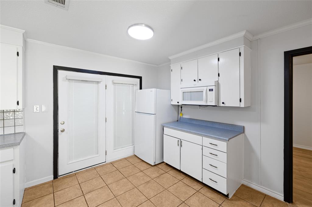 417 Carroll Avenue Property Photo 12