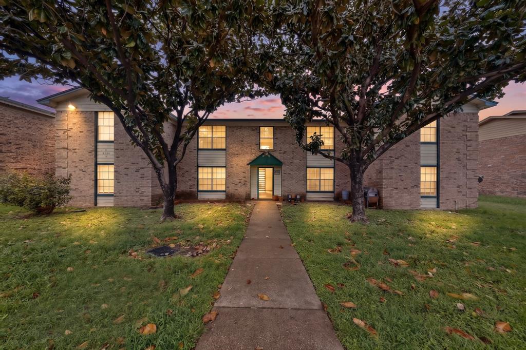 8024 Cambridge Circle A Property Photo 1