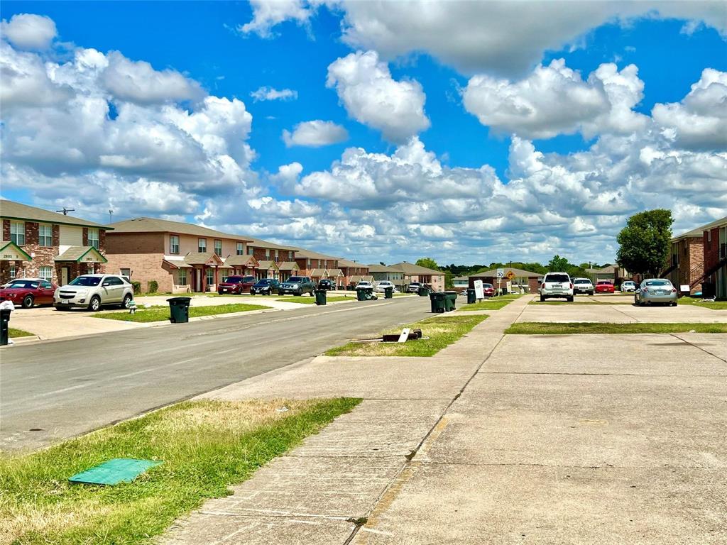 2800 Cantabrian Drive A Property Photo 3