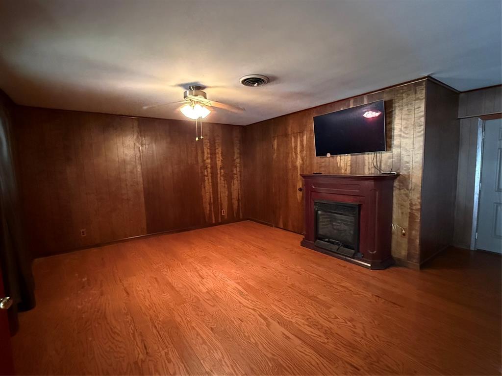924 Poleman Road Property Photo 14