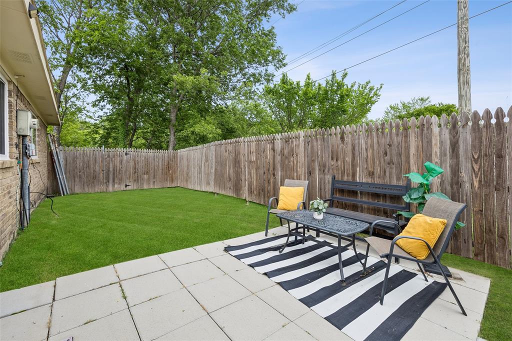 7 Cedar Elm Circle Property Photo 4