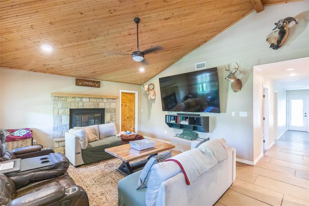10227 County Road 379 Property Photo 8